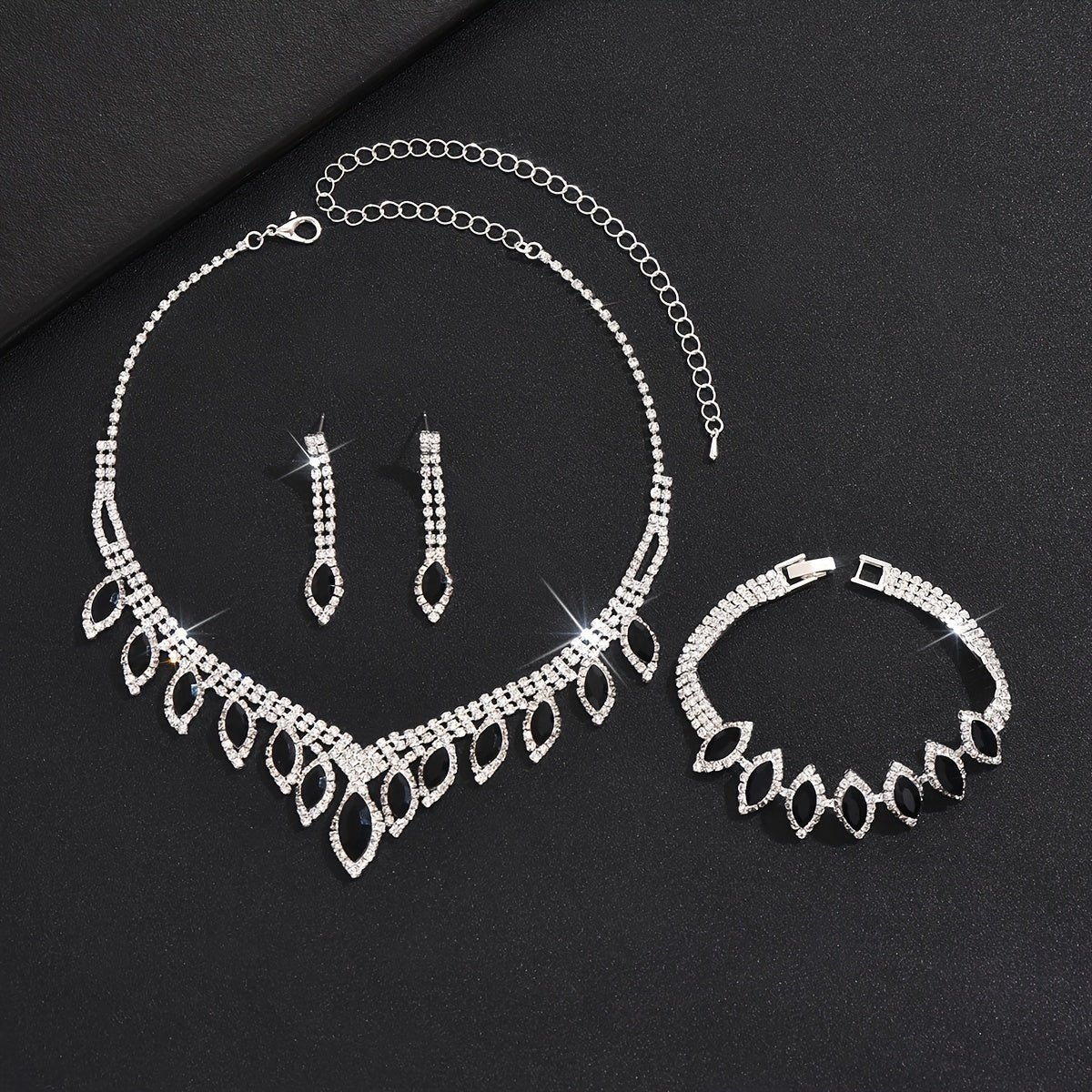 Elegant Bridal Jewelry Set – Necklace, Earrings & Bracelet (3-Piece)