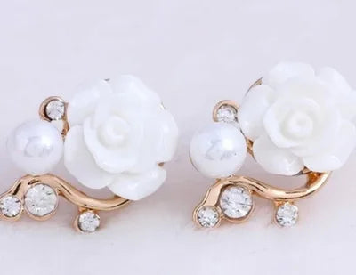 Rose Pearl Stud Earrings – Elegant Gold Floral Earrings for Women
