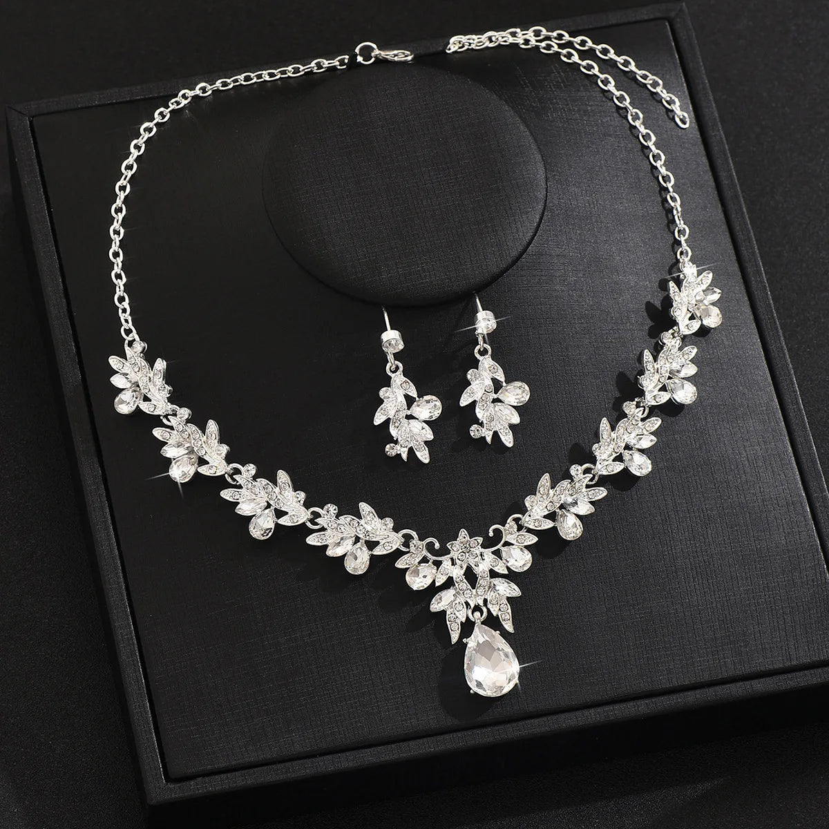 Luxury Crystal Bridal Jewelry Set – Necklace, Earrings & Ring | Wedding & Evening Elegance