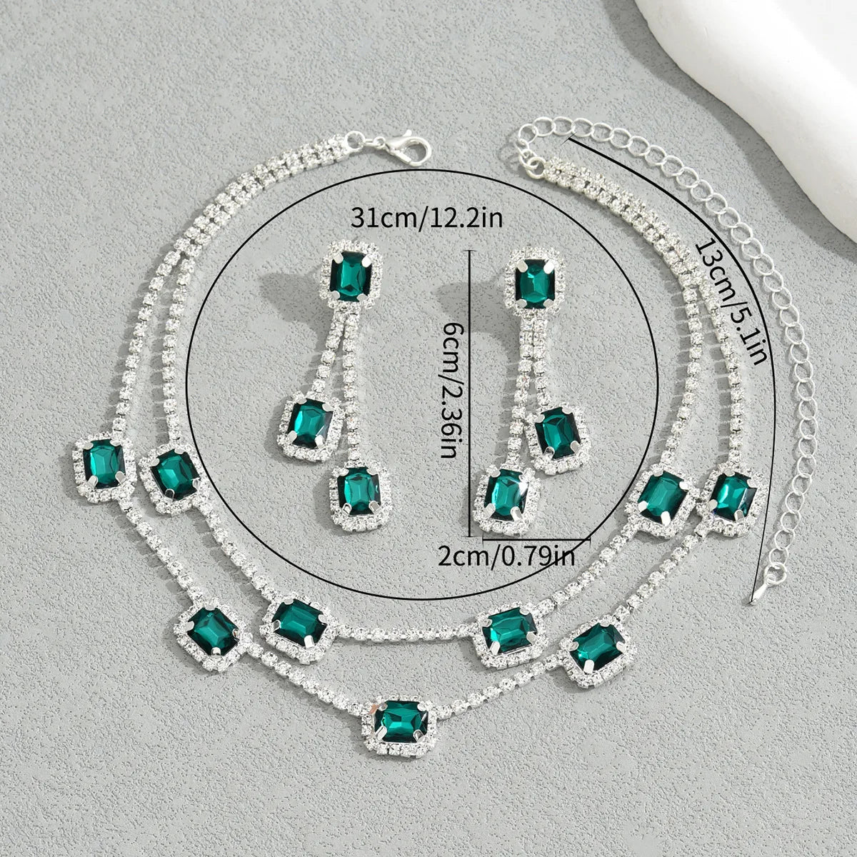 Luxury 2-Piece Jewelry Set – Necklace & Earrings (Crystal Elegance)