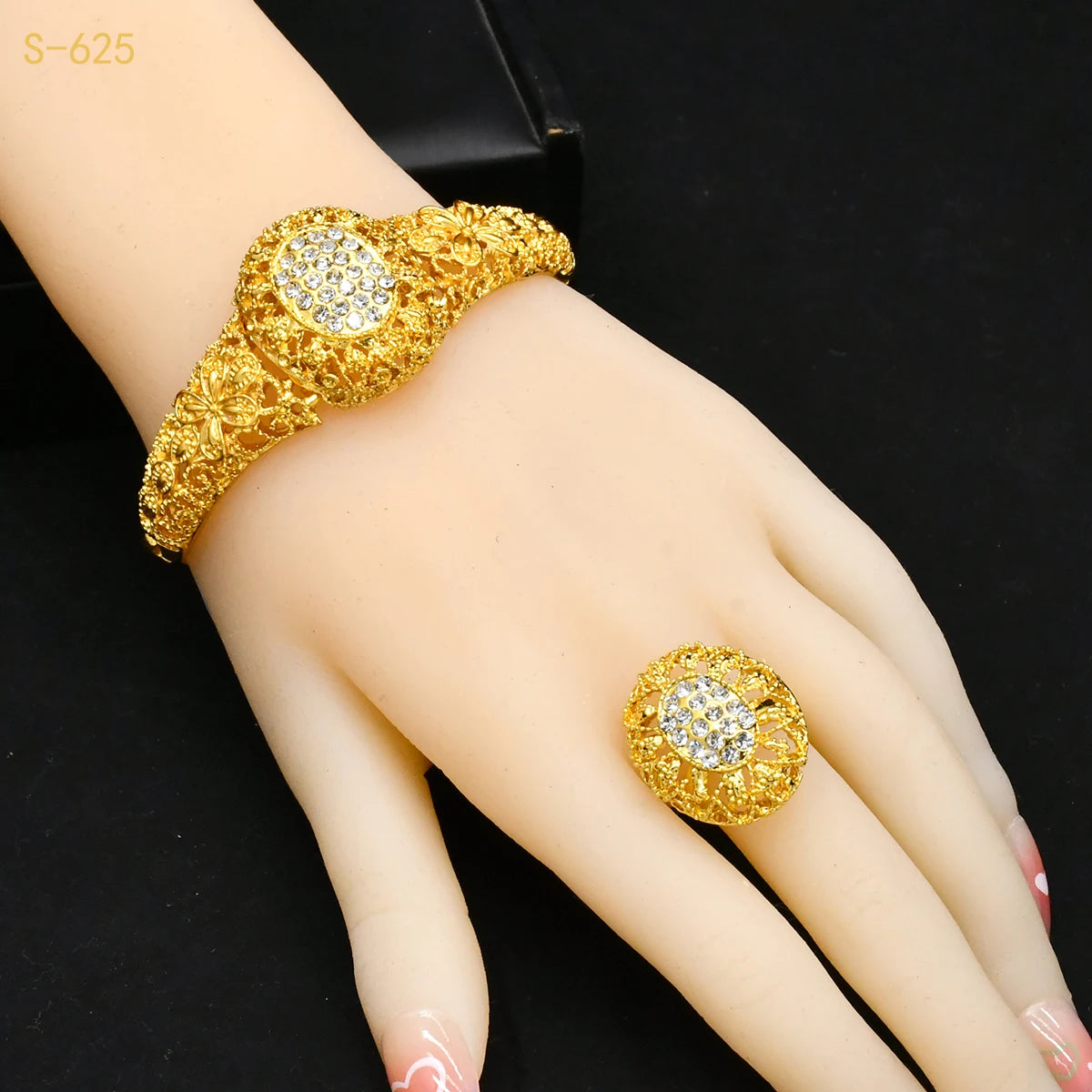Luxury Gold-Plated 4-Piece Bridal Jewelry Set – Necklace, Earrings, Ring & Bracelet