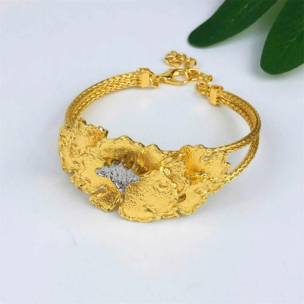 Luxury Gold Flower Jewelry Set – Necklace, Earrings & Ring